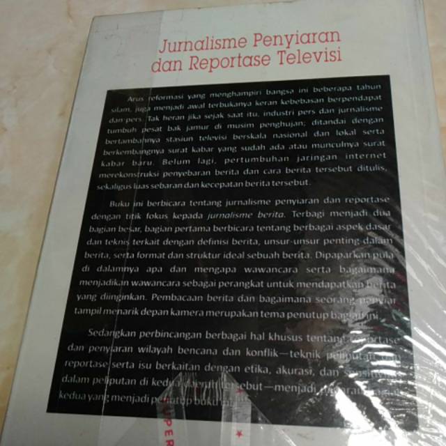 Buku Jurnalisme Penyiaran Dan Reportase Televisi Oleh Fajar Junaedi Shopee Indonesia
