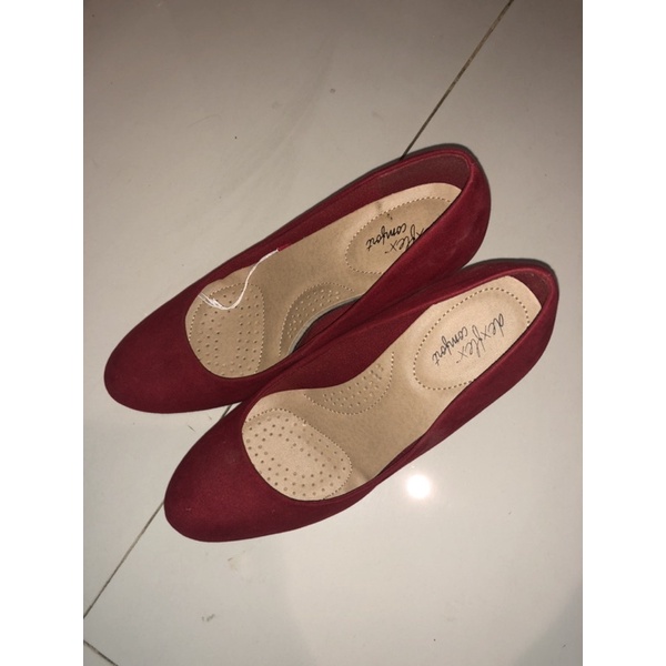 preloved red shoes dexter comfort size 7