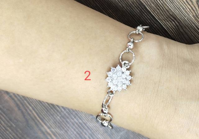 Fifi Fashion Gelang Bling Bling Ukir Silver Perhiasan Wanita Trend Artis 19#