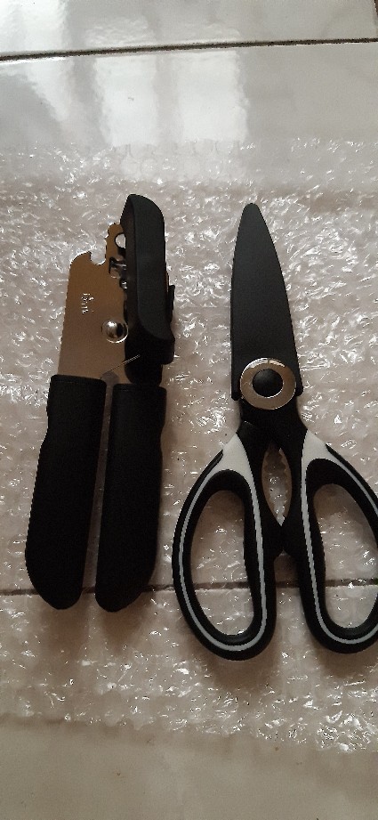 Nugen Pembuka Kaleng