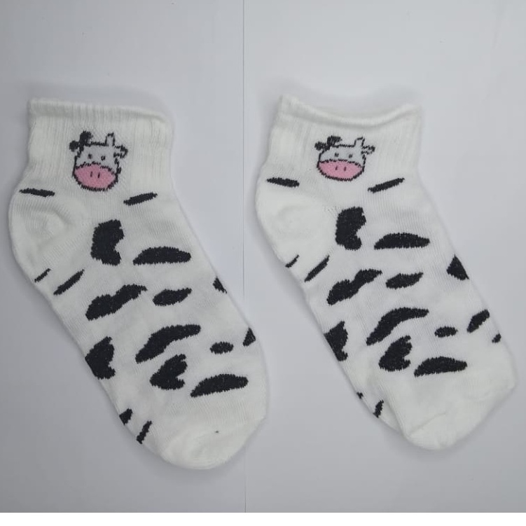 ⭐Gogoland⭐ Kaos Kaki Pendek Motif Smile Semata Kaki Kaoskaki Unisex Pria Wanita-COW PUTIH HITAM