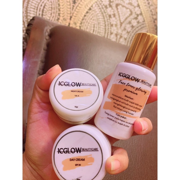 IC GLOW 1 paket toner cream siang malam... toner aja glowing apa lagi 1 paket ya