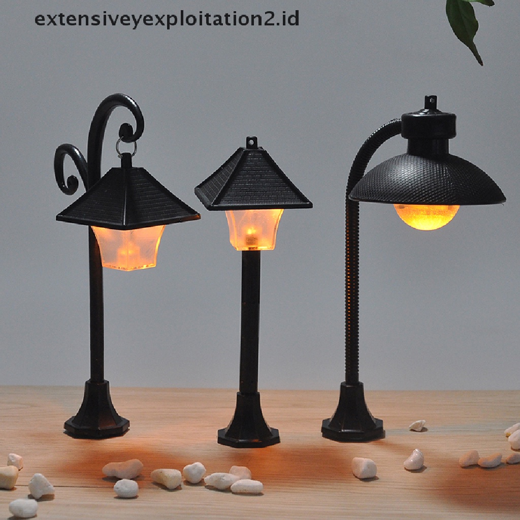 1pc Miniatur Lampu Jalan Untuk Ornamen Taman Peri