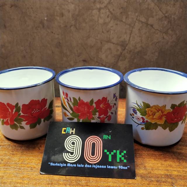 Gelas Kembang ENAMEL 7cm JADUL 90an. Mug Putih Ndeso Blek Seng. Alat Dapur Makan Minum Klasik. MURAH