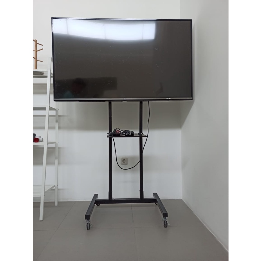 breket tv standing tv roda 65 60 55 50 49 43 32 24 inch