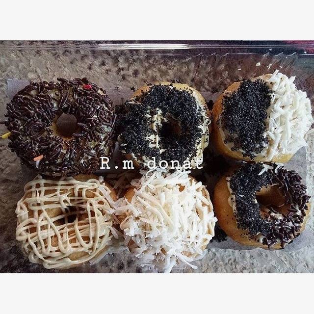 

R.m donat kentang