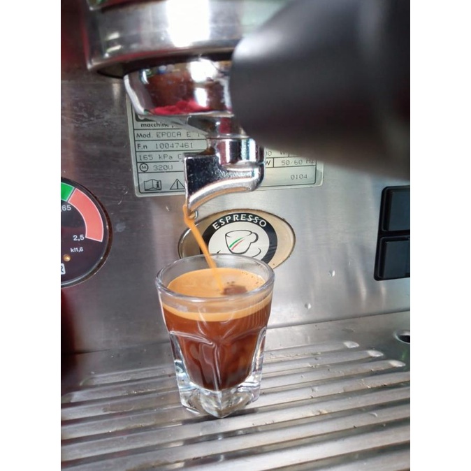 

Signature Houseblend 50% Arabica & 50% Robusta