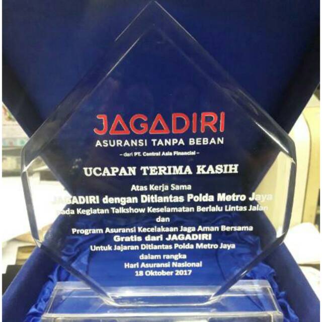 

Plakat Acrylic atau Akrilik Grafir