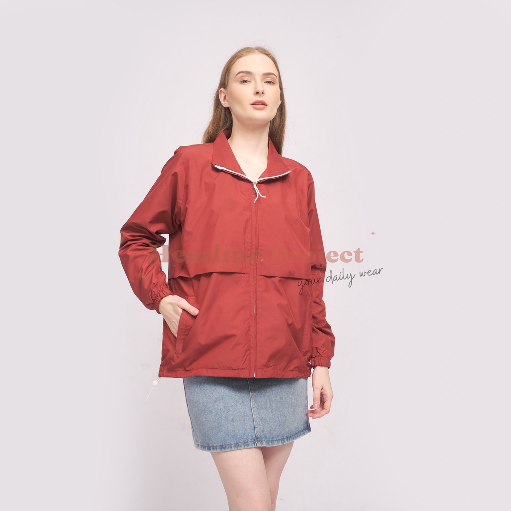 Elya Jaket Coach Wanita - Cherry