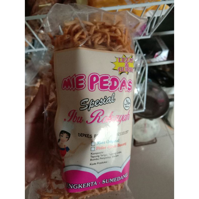 

mie pedas