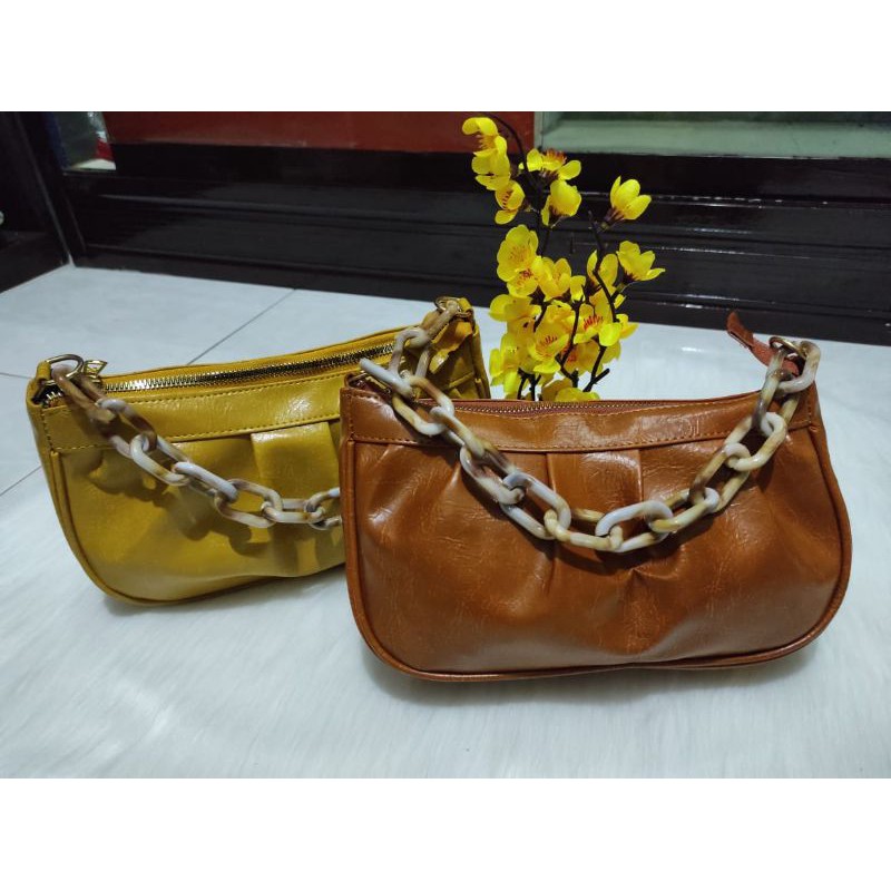 

Reina acrylic bag