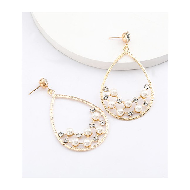 LRC Anting Tusuk Fashion Golden Drop-shaped Alloy Acrylic Pearl Earrings K10048