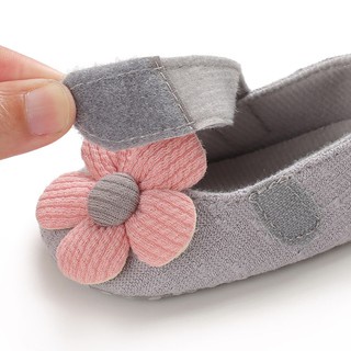 PW8-Prewalker Sepatu Bayi Perempuan Aksen Bunga FLOWER BLOOM