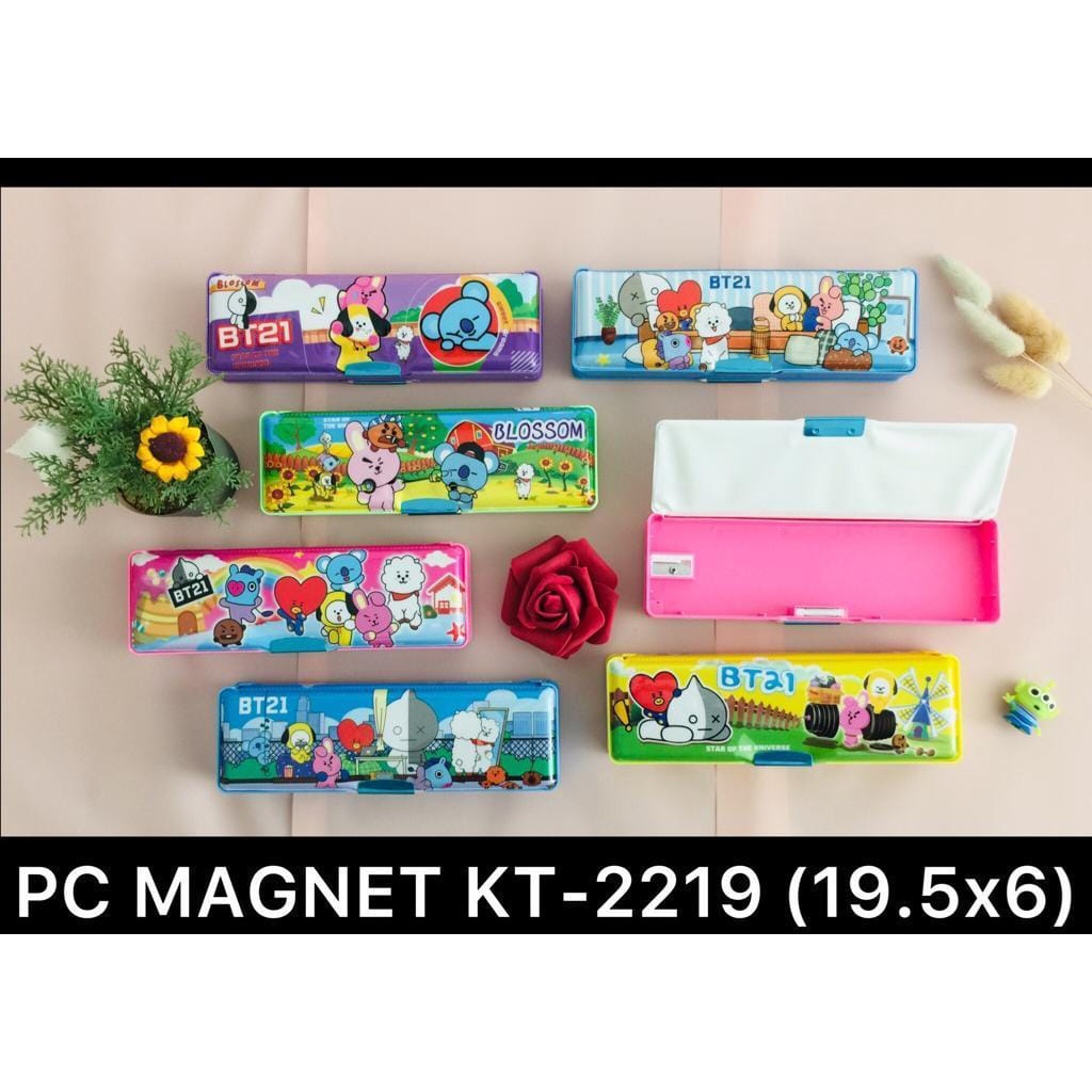 

LJK SHOP - KOTAK PENSIL MAGNET 2 SISI KECIL PLUS RAUTAN PENSIL KARAKTER BTS / BT21. MURAH KT-2219