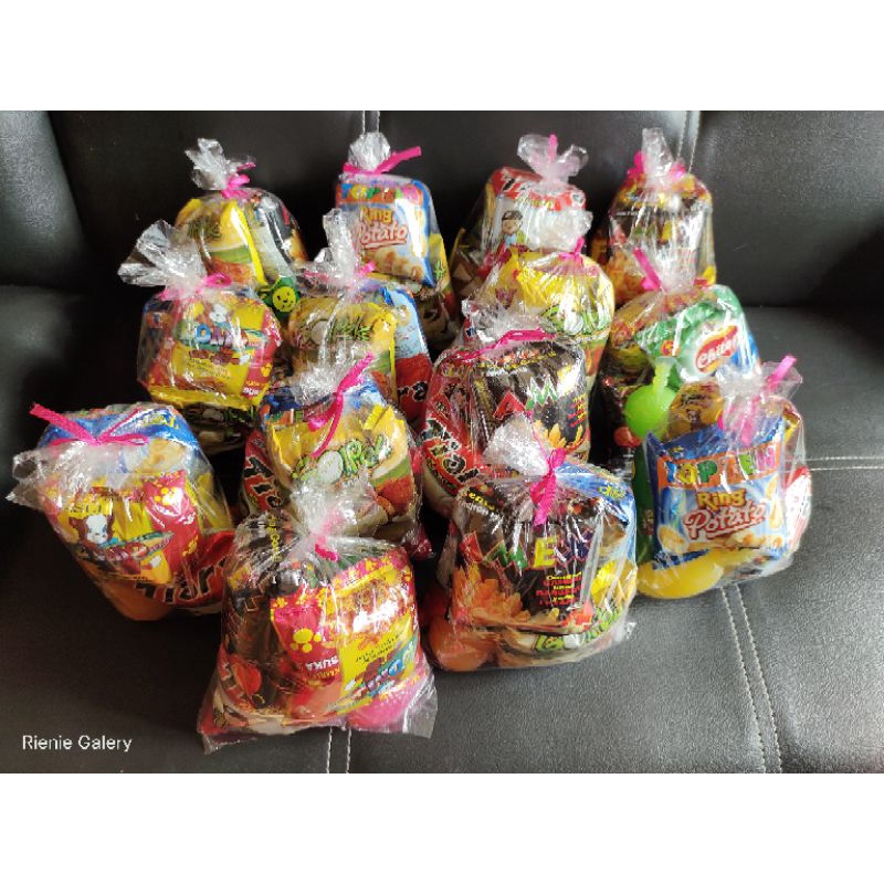 

PAKET SNACK ULTAH, BINGKISAN ULTAH ISI 5PCS