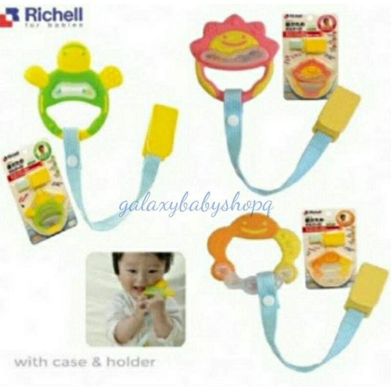 Richell Teether With Houlder