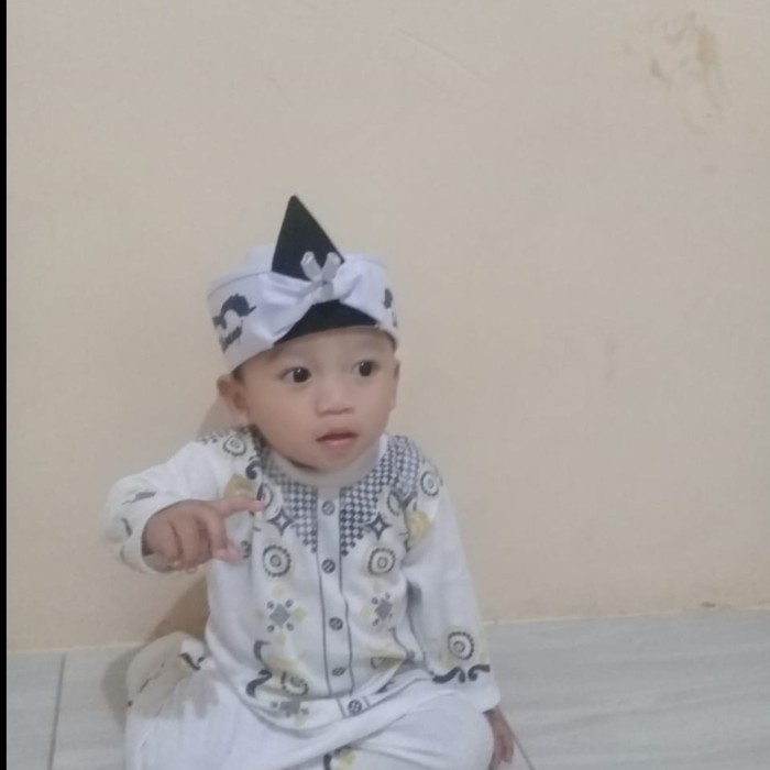 Ikat Kepala Sunda Siliwangi Anak-Anak / Blangkon Sunda Putra Siliwangi - Putih, 06 - 5 Tahun 072