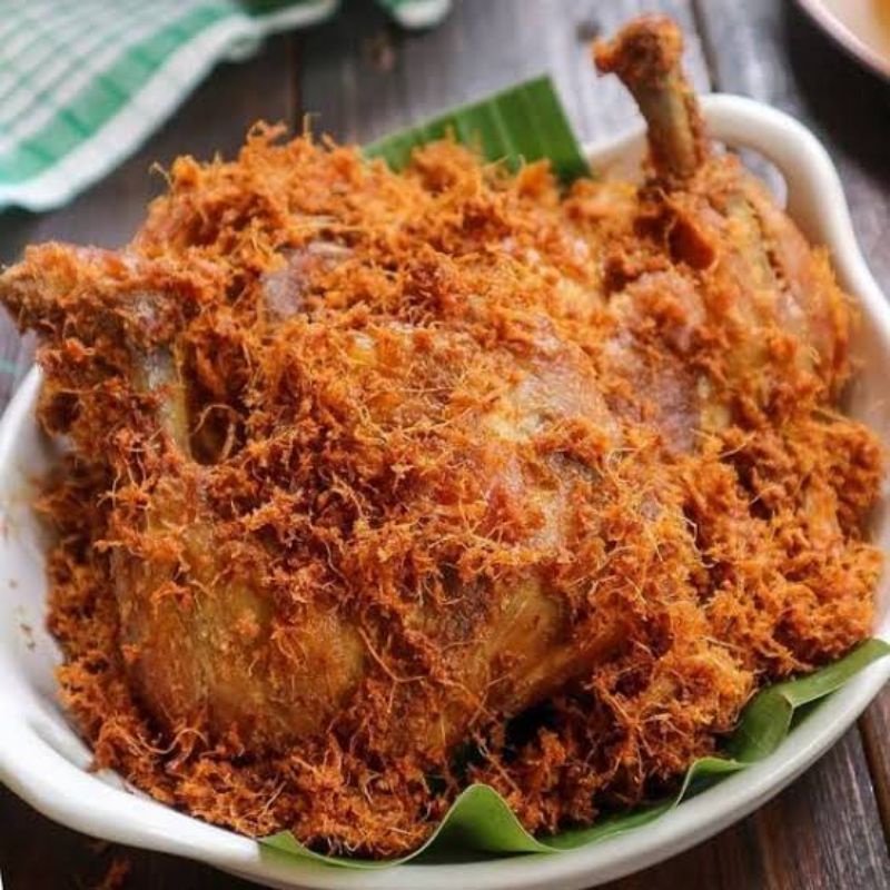 

1 ekor ayam goreng lengkuas