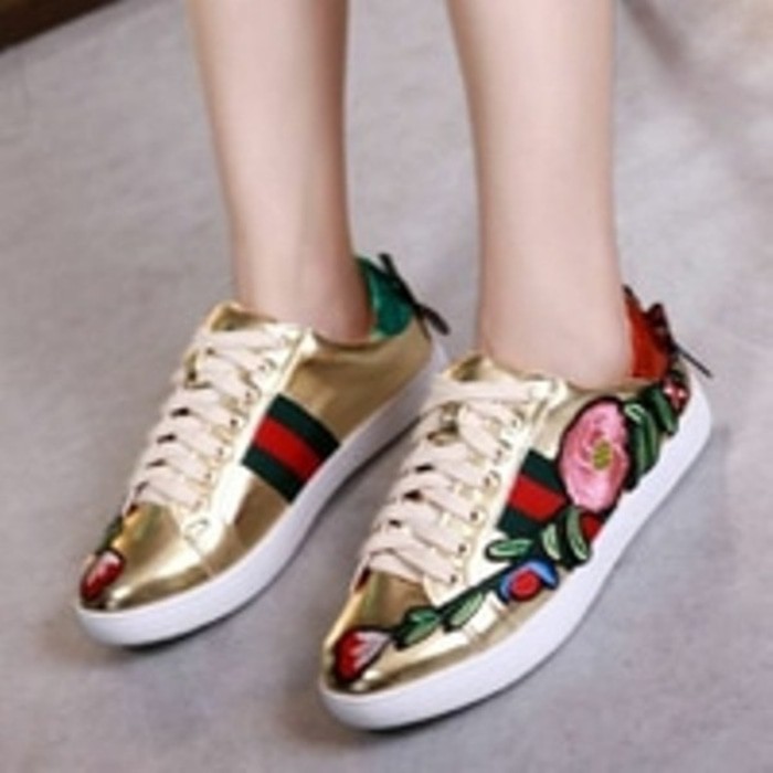 SEPATU KETS SANDRA DEWI 02 GOLD