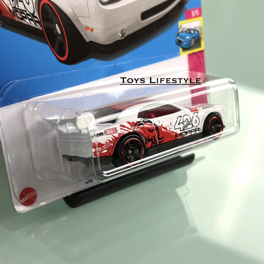 Hotwheels Diecast - Dodge Challenger Drift Car