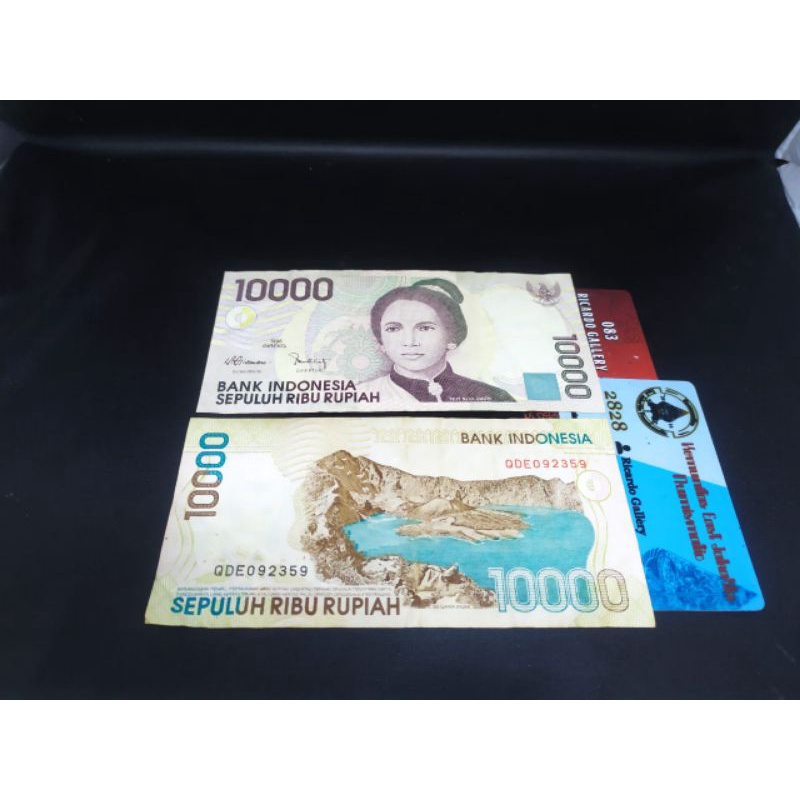 uang kuno 10.000 rupiah 10 ribu cut nyak dhien bekas