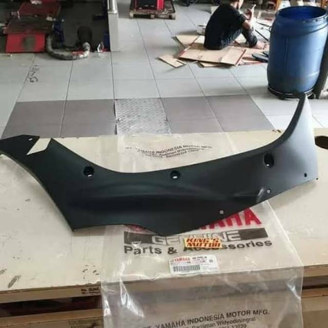 Sirip dek bawah kiri yamaha Lexi original
