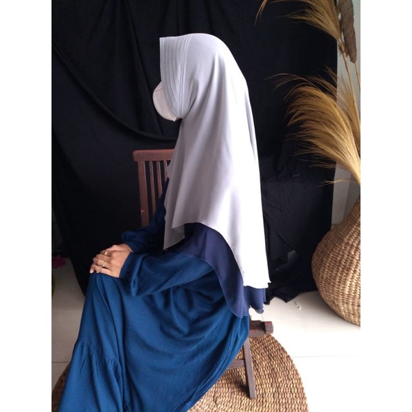 Kerudung dua warna/ Khimar ceruty dua layer/ Khimar Luna 2 tone