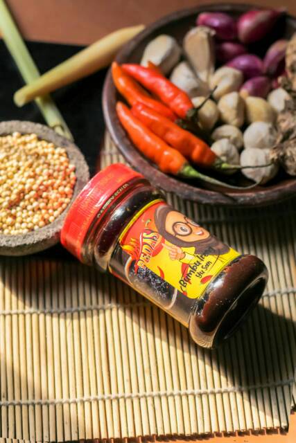 

Piscoklegit_ Bumbu Ireng Yusan Varian Pedas !!! Teman Makan Nasi Bumbu Siap Saji