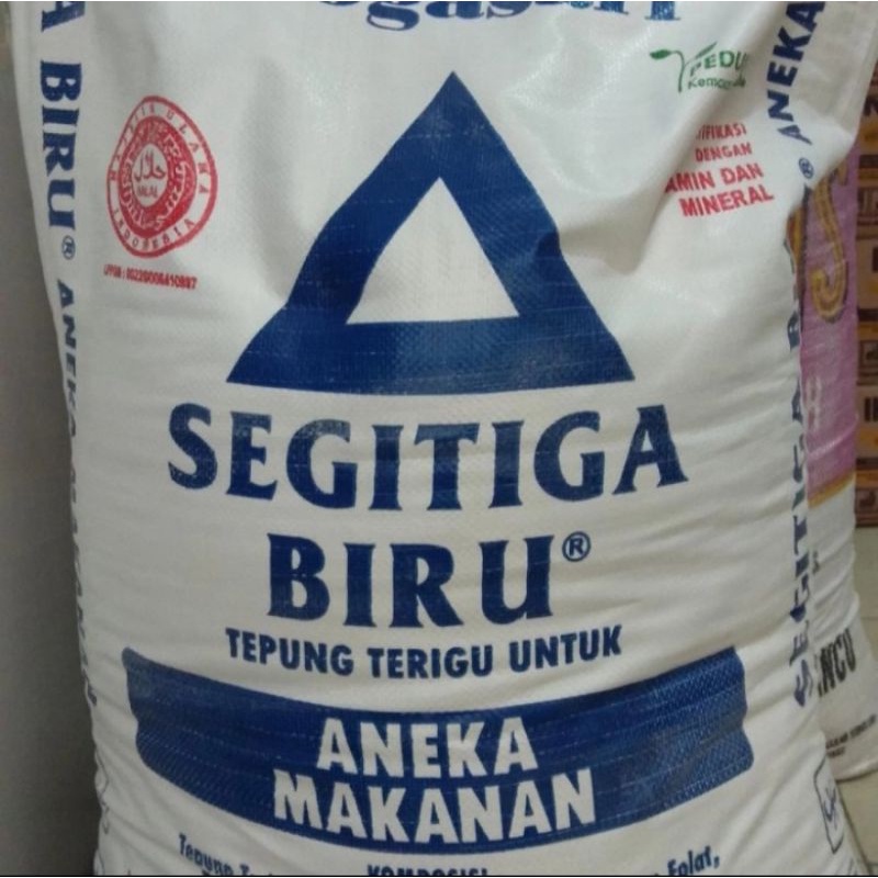 

TEPUNG TERIGU SEGITIGA BIRU 1KG KEMASAN KILOAN