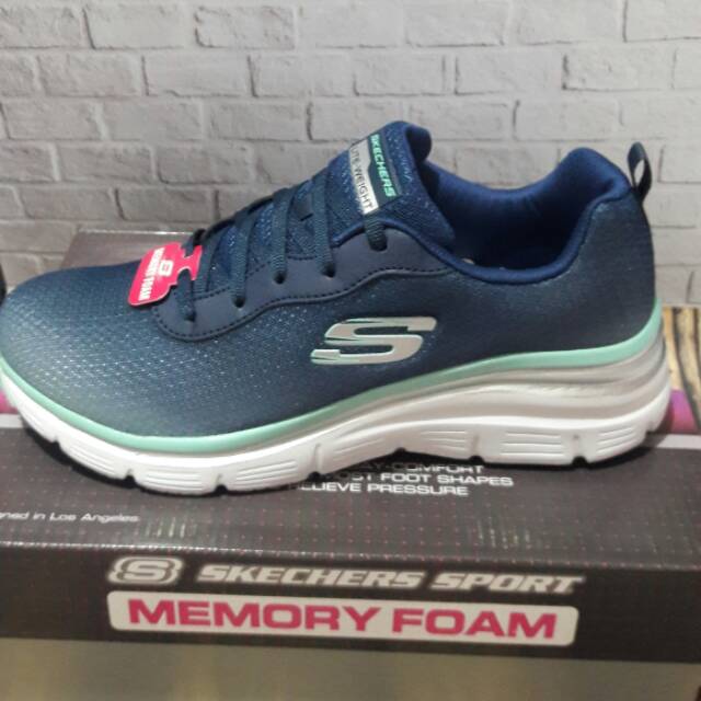 skechers 12717