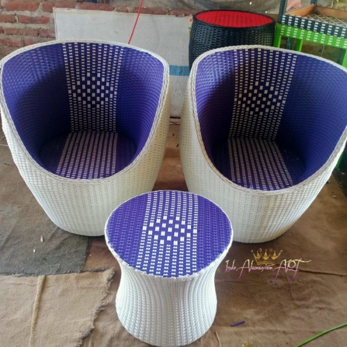 Kursi Santai / Kursi Teras Tamu Unik Bahan Rotan Sintetis