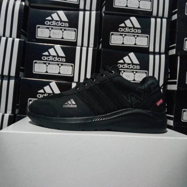 Adidas ax2