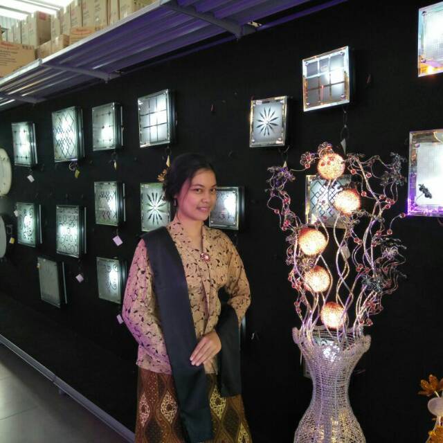dian_satria