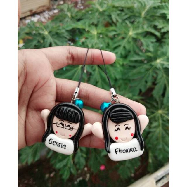 

gantungan kunci/bross/magnet kulkas/name tag unik/name tag profesi/kado unik/kado custom/kado ultah