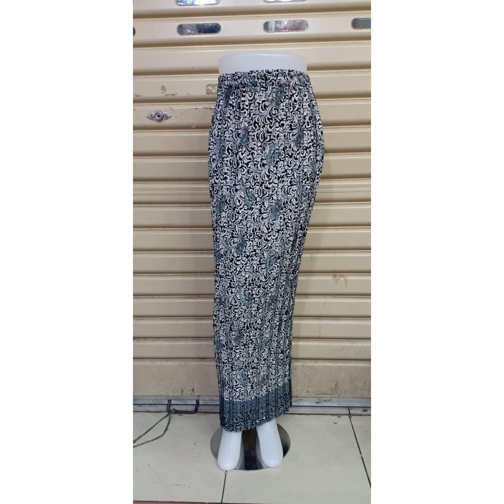 Rok Plisket Bawahan Kebaya Motif Kerang Silver dan Lainnya