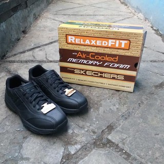 skechers mens relaxed fit air cooled memory foam
