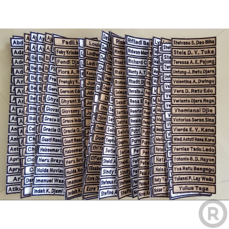 

bet nama//name tag//papan nama sis//bendera//lokasi sekolah Bordir Nama Custom