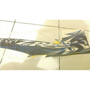 Striping Lis/Stiker body motor Vega ZR 2009 Putih