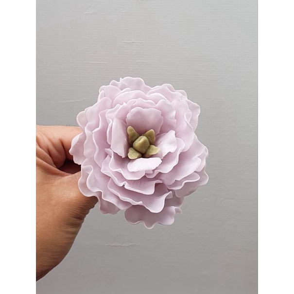 

peony layer D8 / gumpaste / edible / gumpaste flower