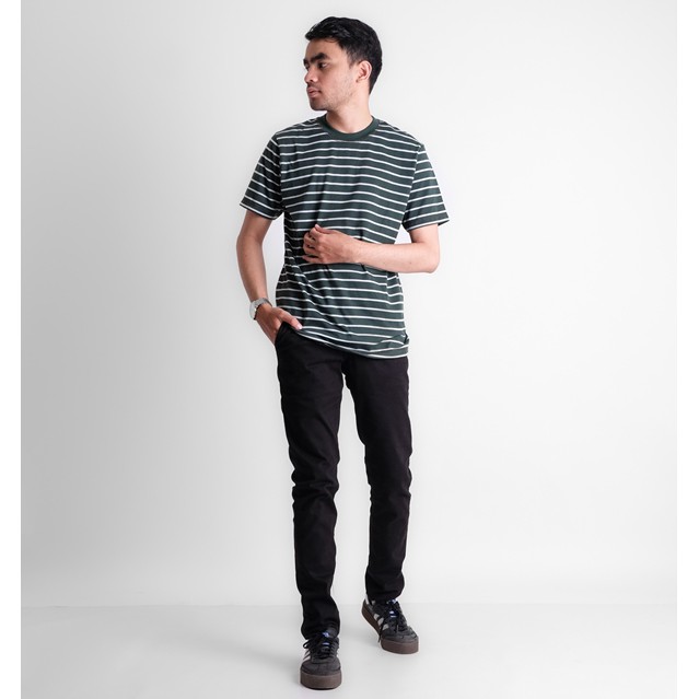 Kaos Pria Salur Lengan Pendek Hijau Army