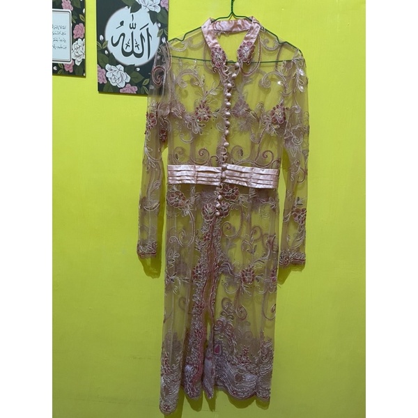 preloved kebaya ukuran M warna pink muda