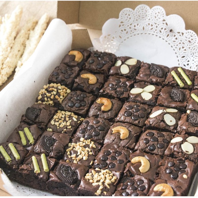 

Hampers Idul Fitri | Premium Brownies | Brownies Panggang 24 x 24cm