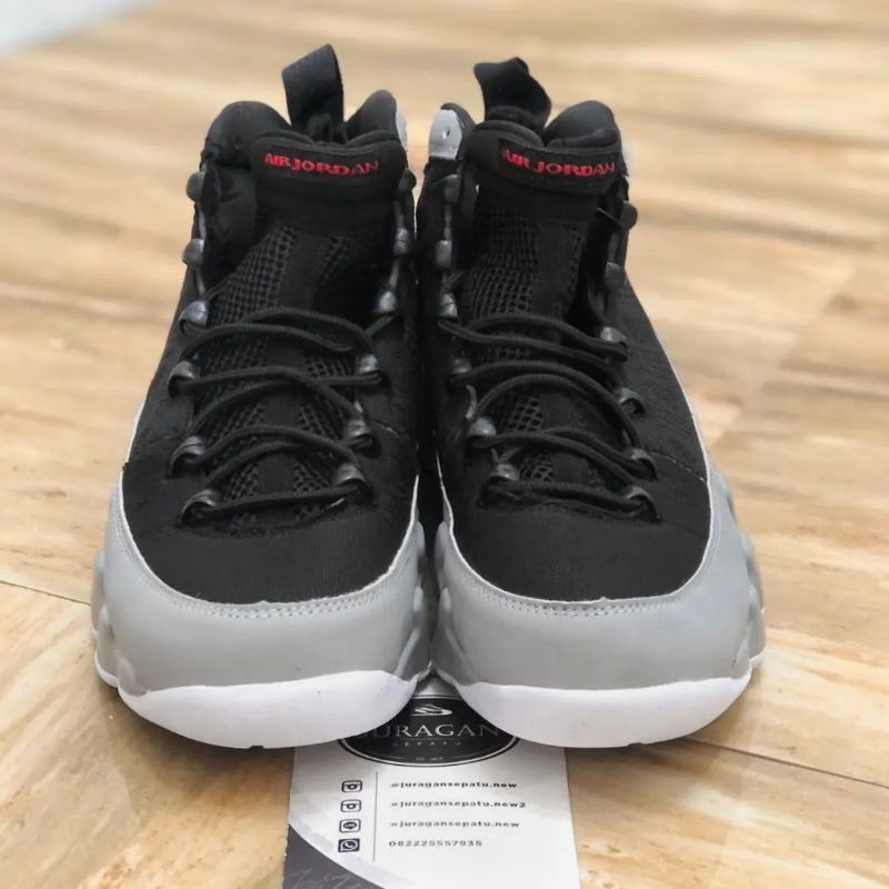 Air Jordan 9 Retro &quot;Particle Grey&quot;