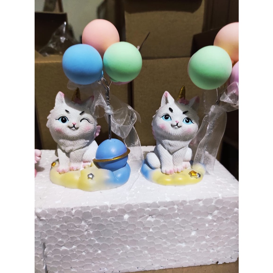 Pajangan Mobil Bobble Head Kucing Unicorn Dengan Balon Pajangan Meja