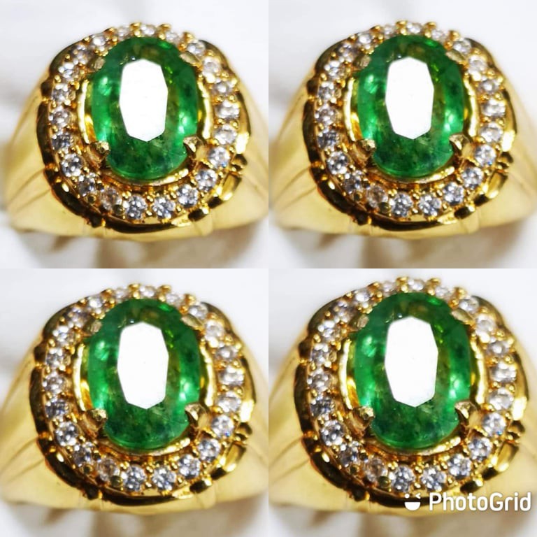 Natural Emerald Beryl Zambrud Colombia Ce Minor Top Luster