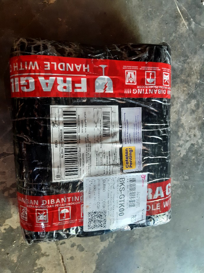 Crona Lem Kayu (lem Crona 234 600 Gram Sr Aliphatic)