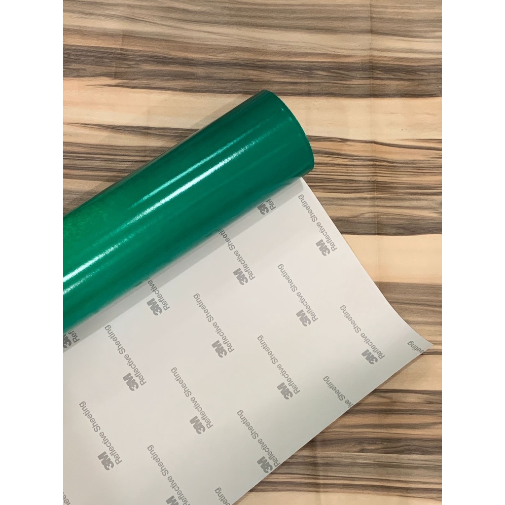 3M ENGINEER GRADE REFLECTIVE SHEETING 3277 GREEN HIJAU 60cm ROLL