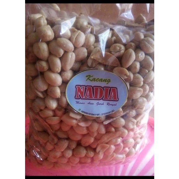 

kacang asin nadya 1 kg. kacang kupas. kacang asin gurih. kacang bawang