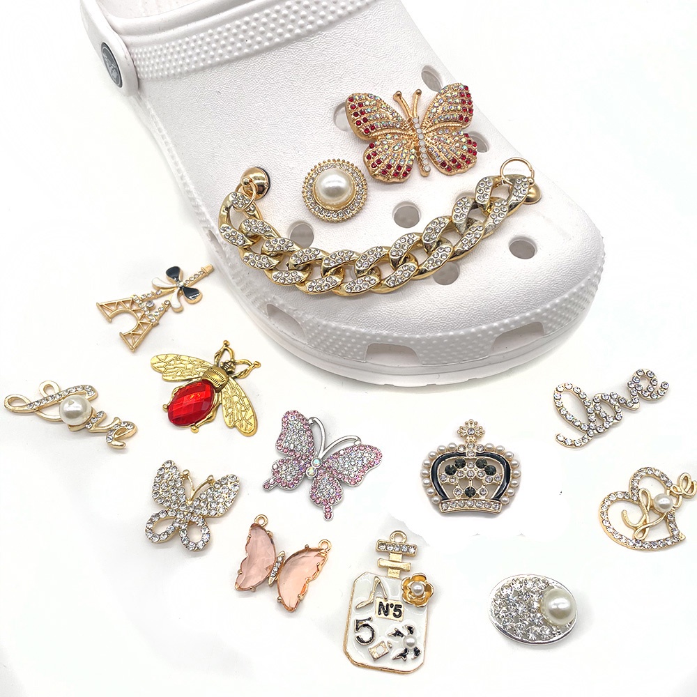 Charms Sepatu crocs jibbitz Bahan metal Hias Berlian Imitasi Untuk Anakdewasa