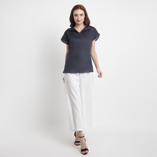 KIREIDESU CHIRU Atasan Blouse Kerah V Neck Biru Dongker KIREIDESU CHIRU Atasan Blouse Kerah V Neck Biru Dongker